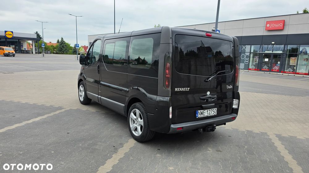 Renault Trafic Passenger - 3