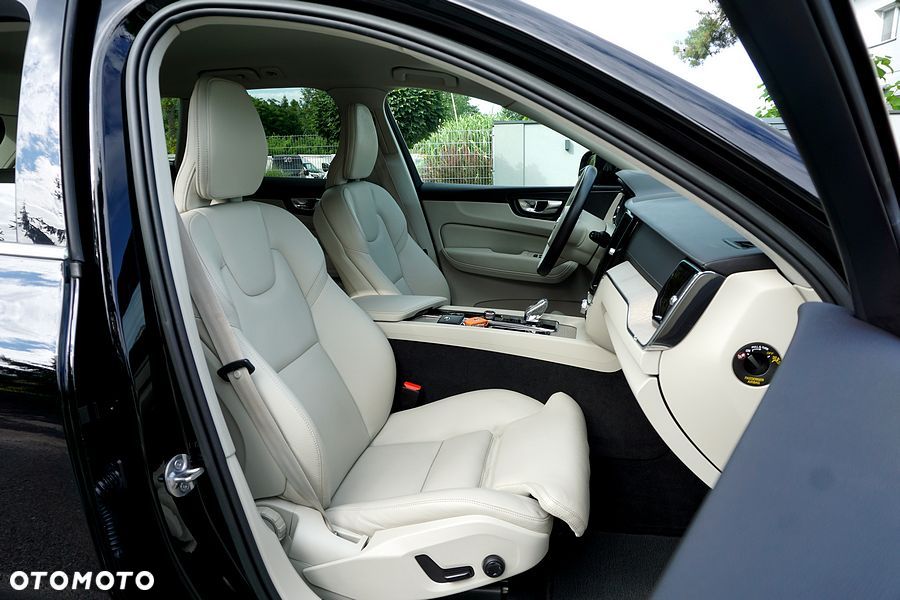 Volvo XC 60 B4 D AWD Geartronic Inscription - 30