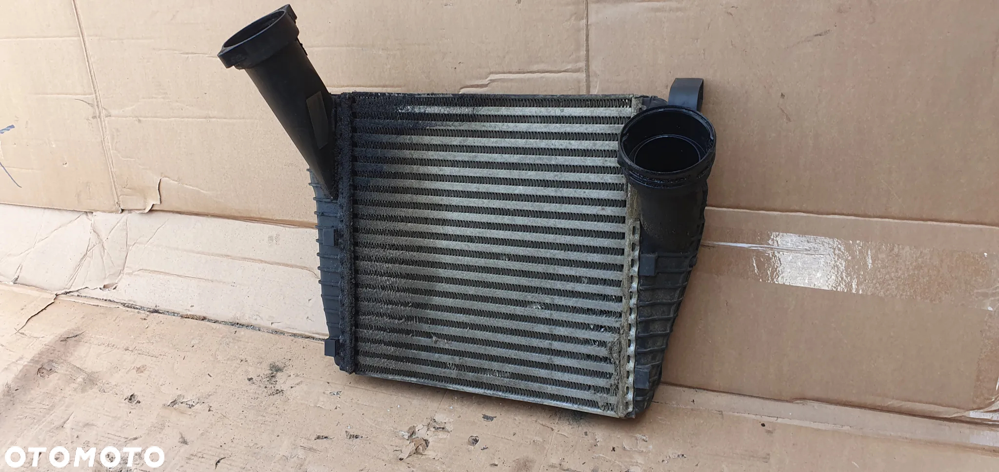Intercooler chłodnica intercoolera VW Touareg 3.0 TDI 7L6145803 - 3