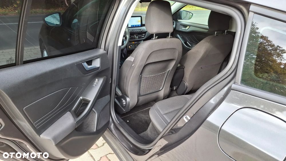 Ford Focus 1.5 EcoBlue Start-Stopp-System COOL&CONNECT - 18