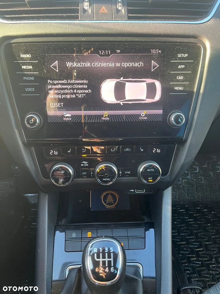 Skoda Octavia 1.5 TSI ACT Active - 17