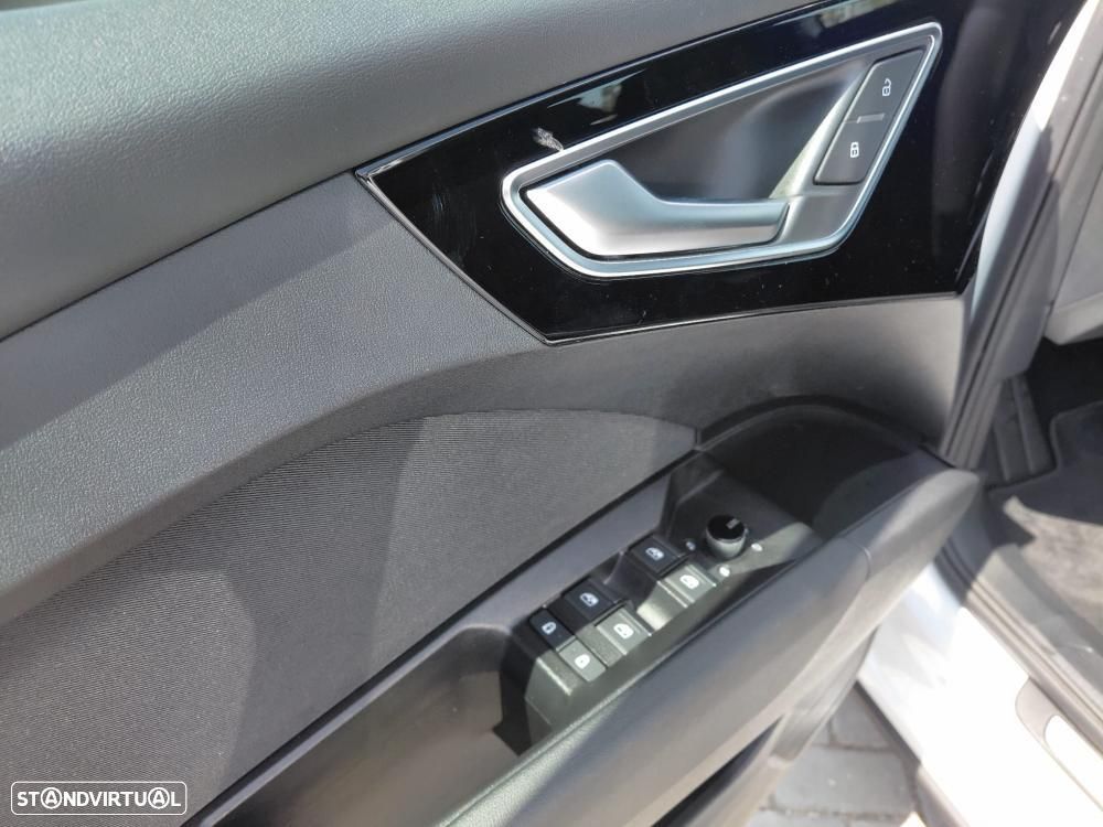 Audi Q4 e-tron 40 82 kWH - 8