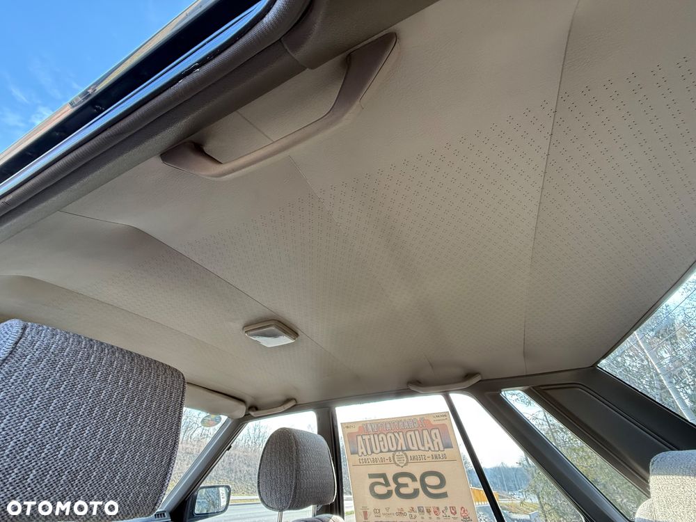 Nissan Laurel 2.8 GL D - 21