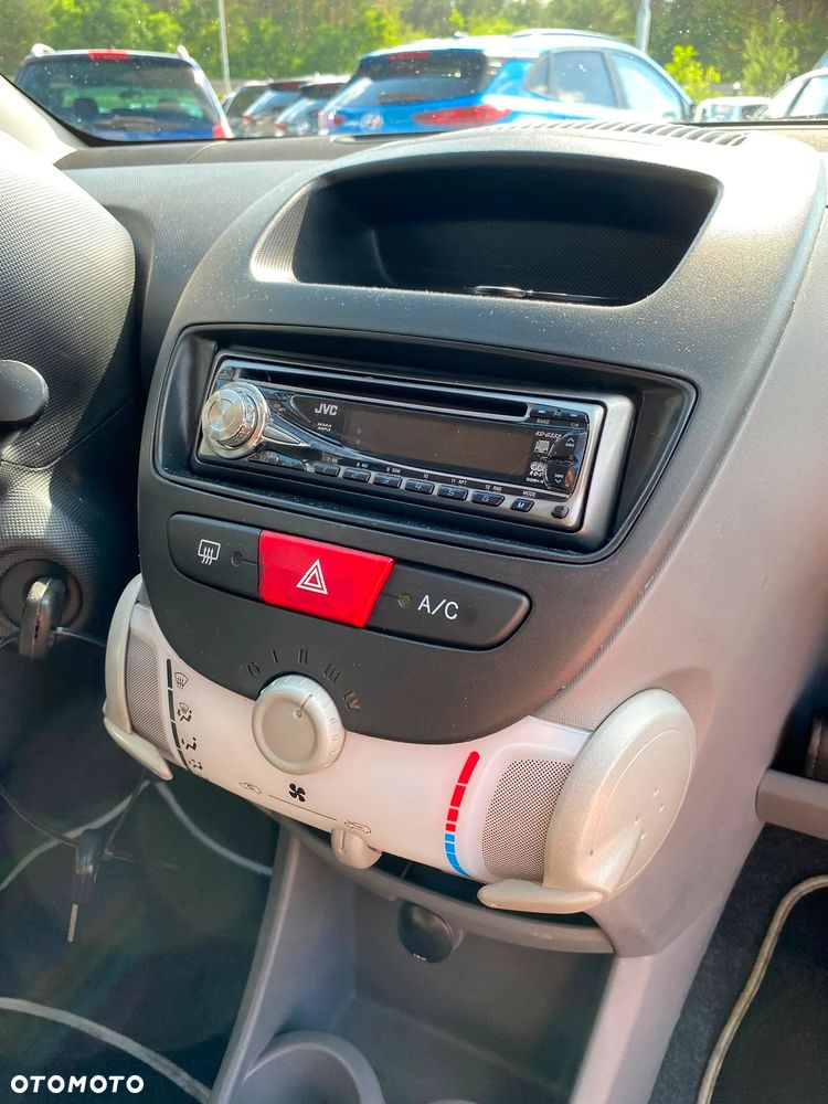 Toyota Aygo Cool - 12