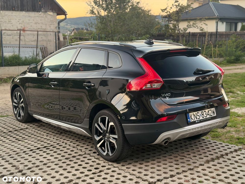 Volvo V40 D3 Drive-E Ocean Race - 9