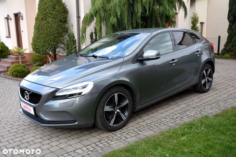 Volvo V40 T2 - 12