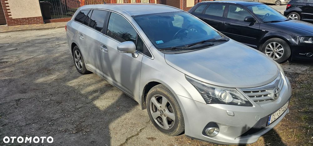 Toyota Avensis 2.0 D-4D Sol - 5