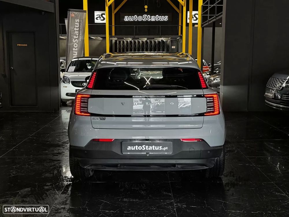 Volvo EX30 51 kWh Single Motor Core - 12