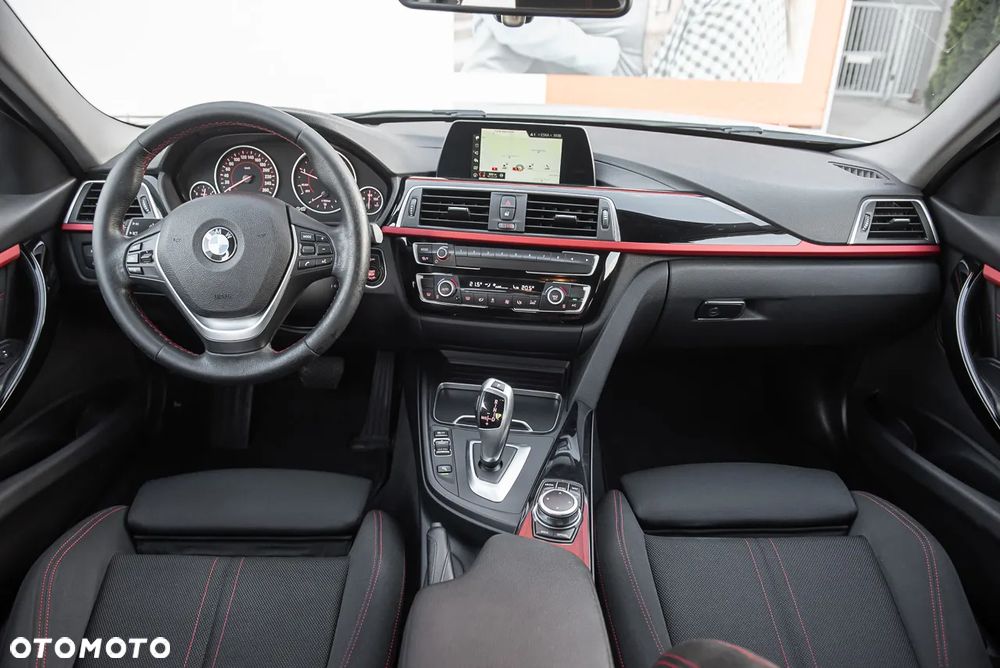 BMW Seria 3 320d xDrive Sport Line Shadow - 28