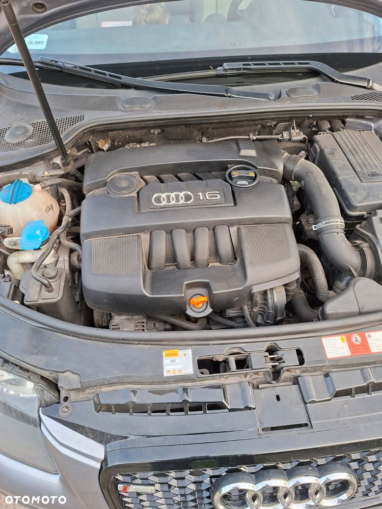 Audi A3 3-drzwiowe 1.6 Ambition - 9