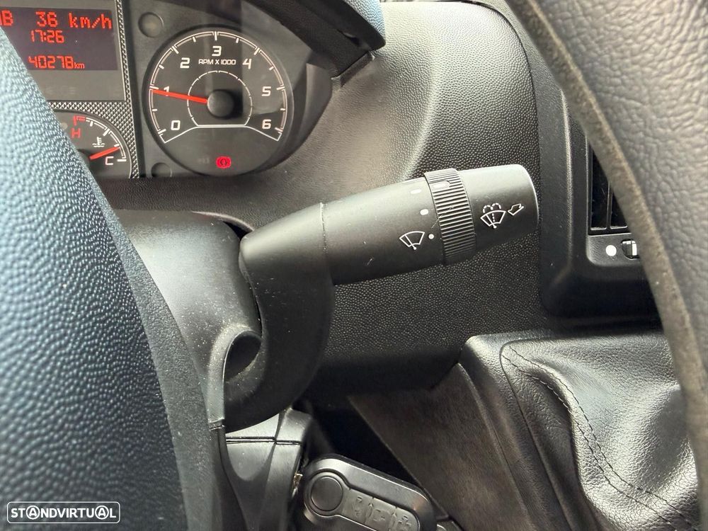 Citroën Jumper 2.2 BlueHDi 30 L1H1 - 17