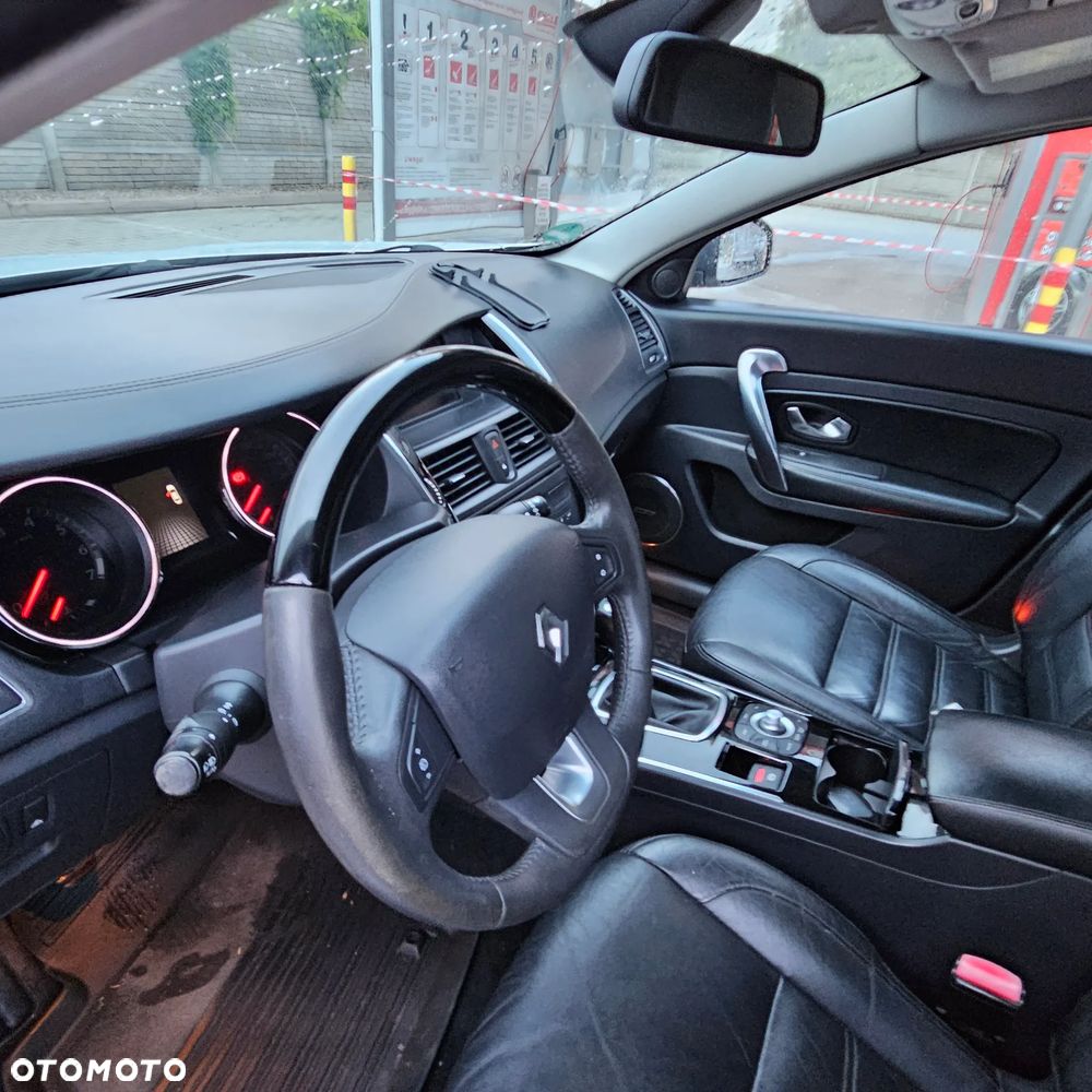 Renault Latitude - 23