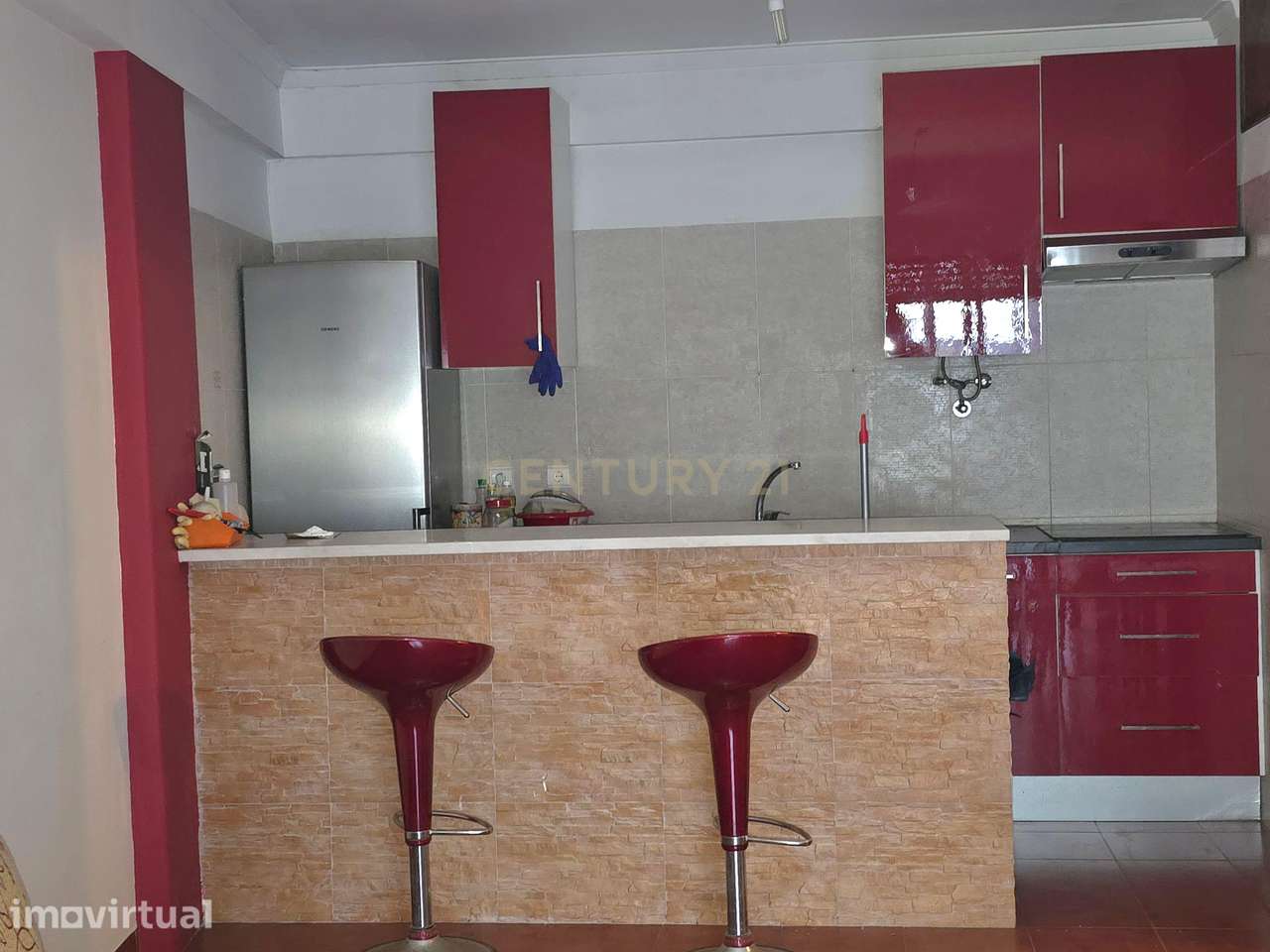 Apartamento 2 Assoalhadas no Centro de Almada ao pé do Metro! - Grande imagem: 2/26