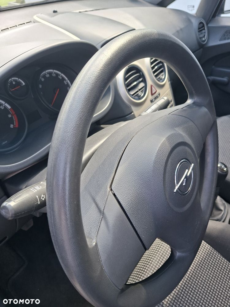Opel Corsa - 6