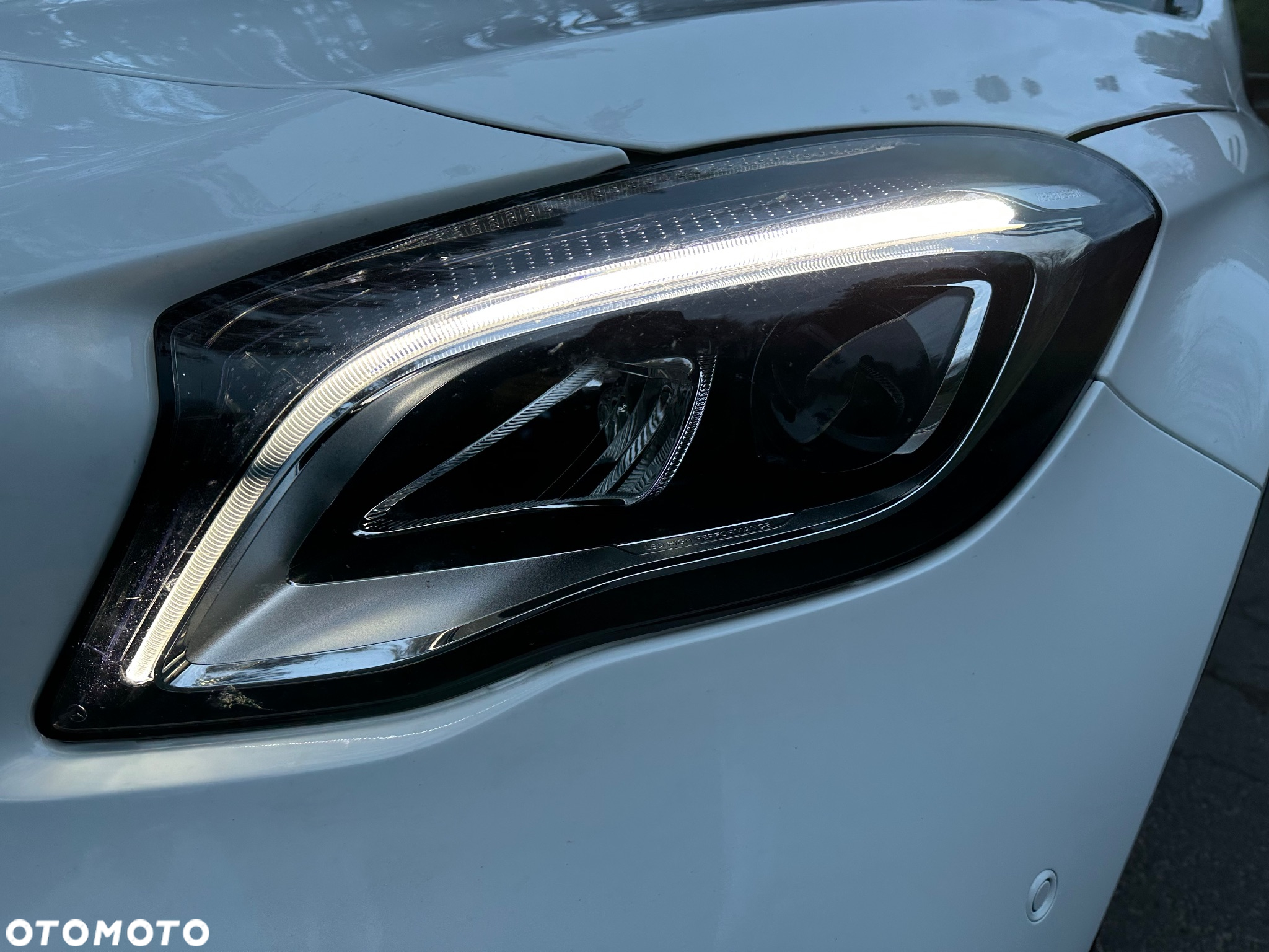 Mercedes-Benz GLA 200 7G-DCT AMG Line - 13