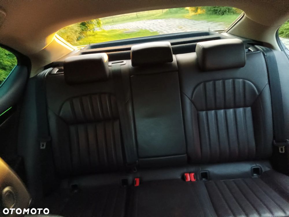 Skoda Superb 2.0 TDI L&K DSG - 5