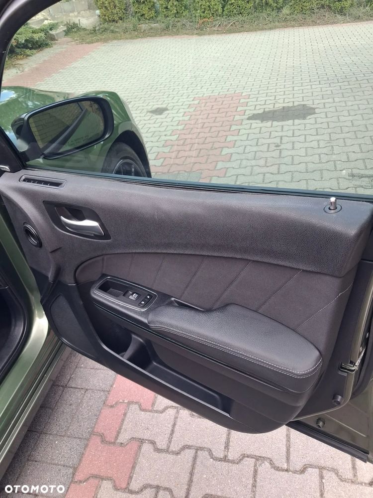 Dodge Charger 5.7 R/T - 23