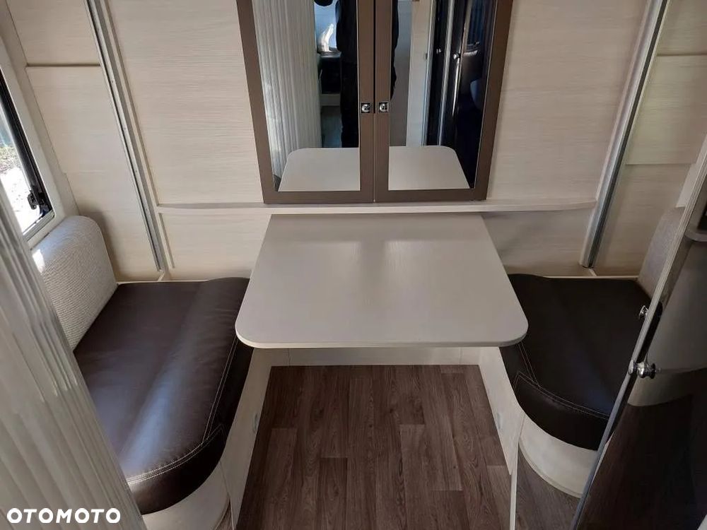 Ford ROLLER TEAM Kronos 5-Osobowy - 19