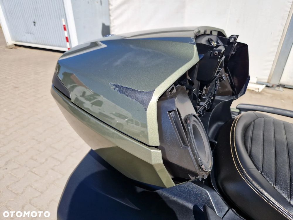 Can-Am Spyder - 29