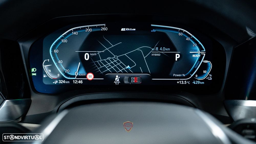 BMW 320 e Touring Line Luxury Auto - 27