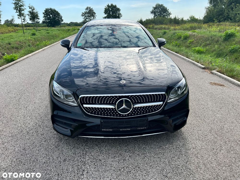 Mercedes-Benz Klasa E 400 4-Matic 9G-TRONIC - 11