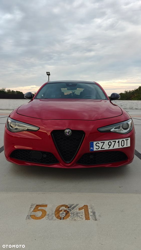 Alfa Romeo Giulia - 8