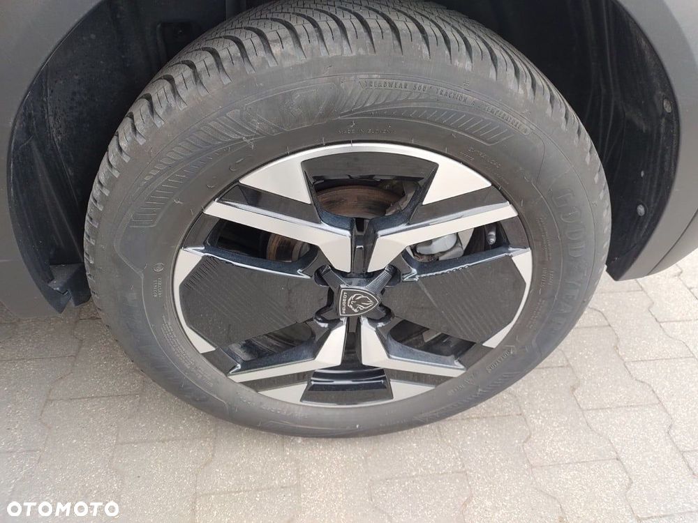 Peugeot 2008 1.2 PureTech GT S&S EAT8 - 11