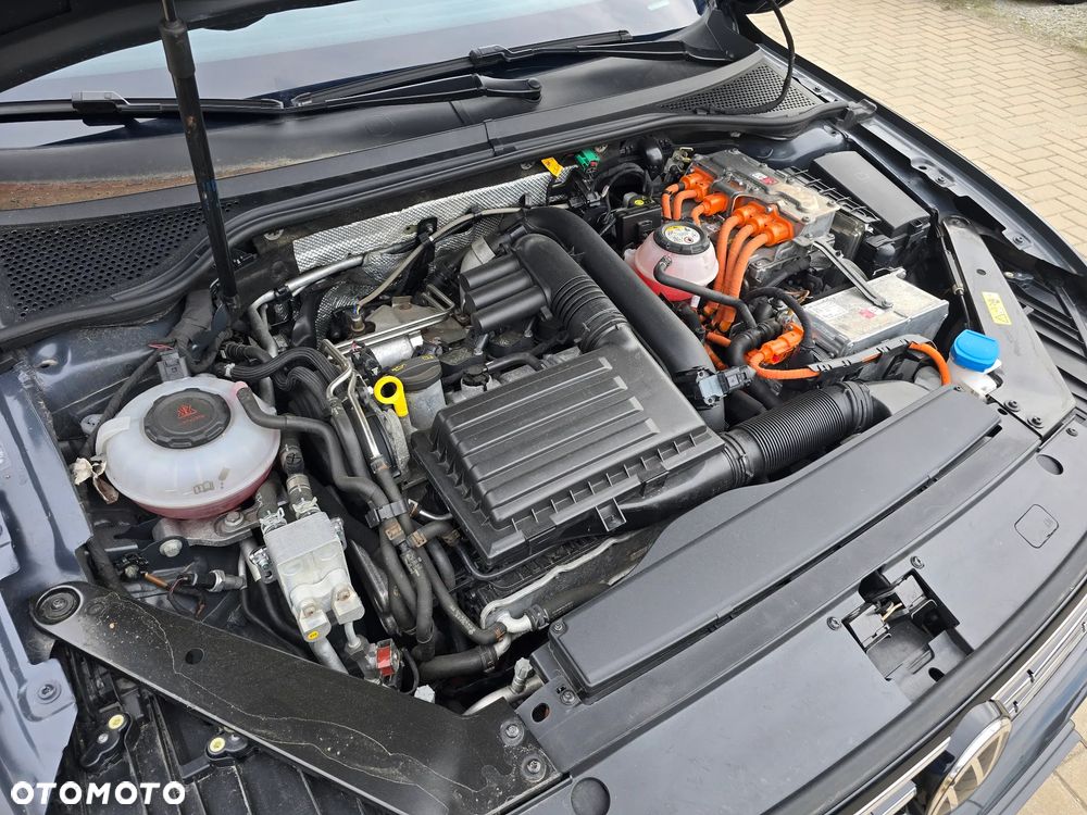 Volkswagen Passat 1.4 TSI Plug-In-Hybrid GTE - 17