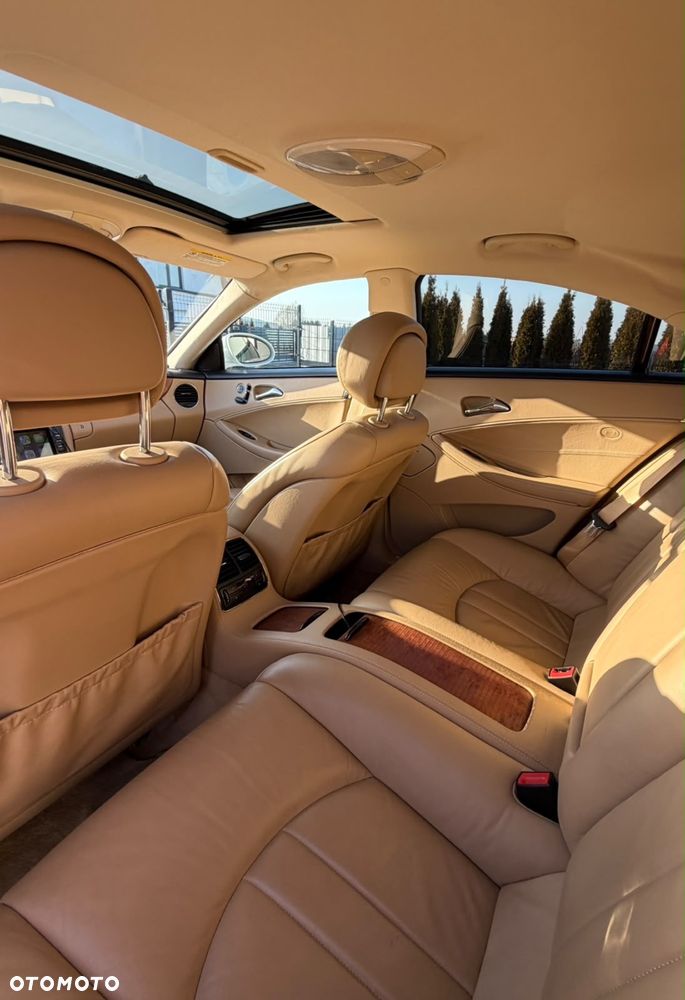 Mercedes-Benz CLS - 4