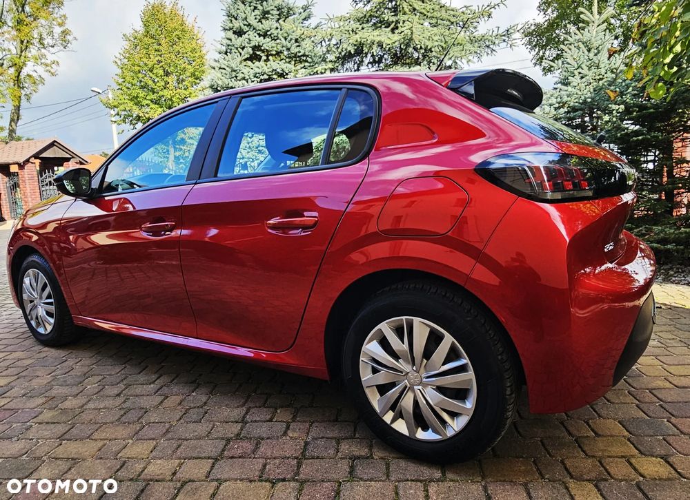 Peugeot 208 - 5