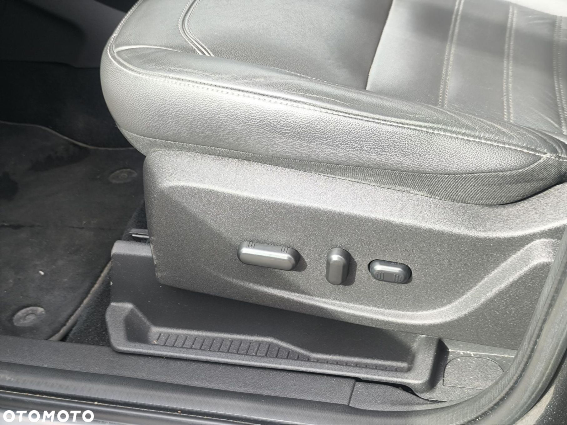 Ford Kuga - 17