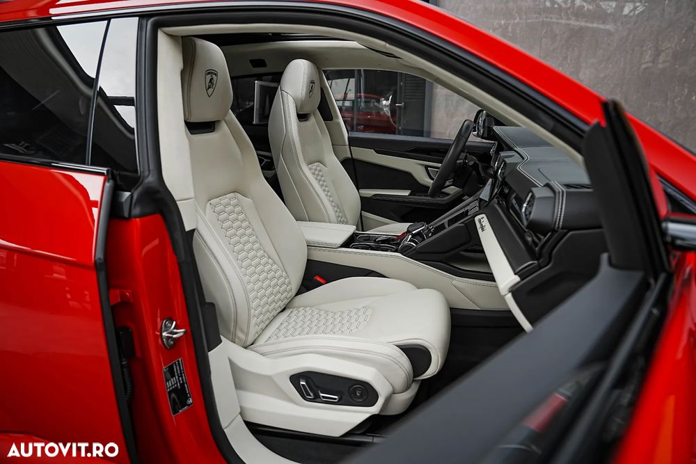 Lamborghini URUS - 17