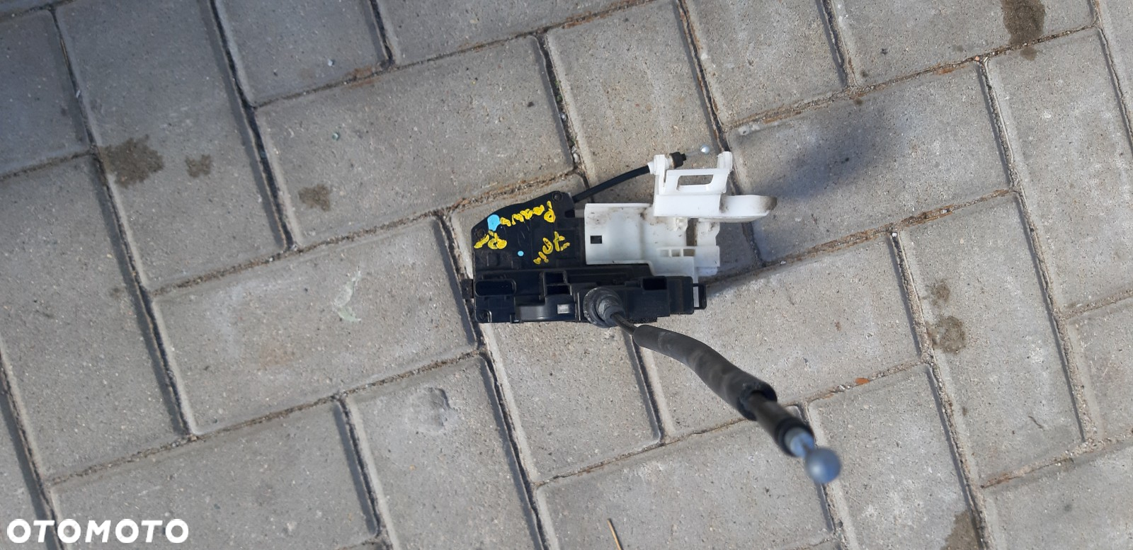 KIA ceed hatchback lift 2006-2012 Zamek drzwi przawy przód 7 pinów - 2