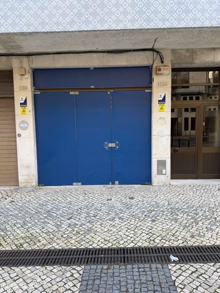 Espaço comercial de 160m² em Avenidas Novas - Grande imagem: 4/23