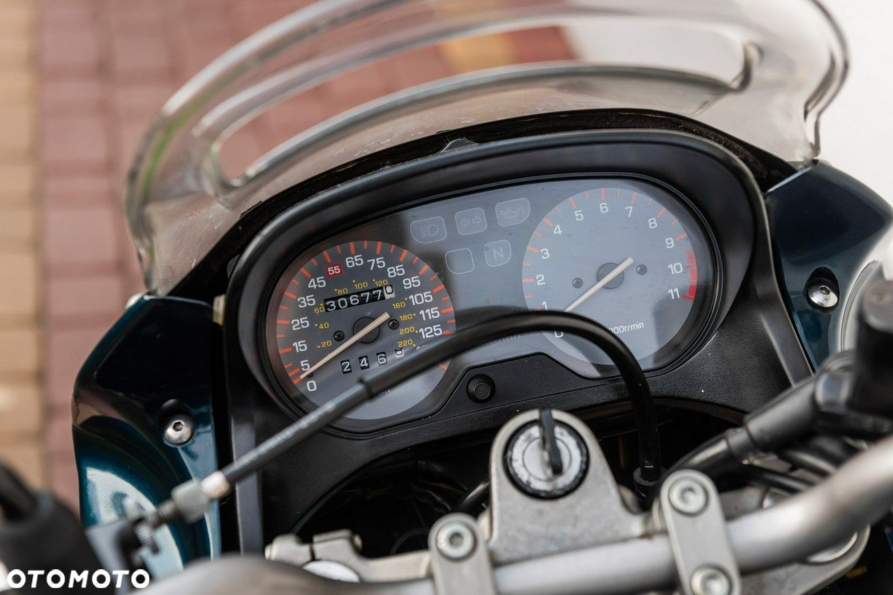 Yamaha XJ - 9