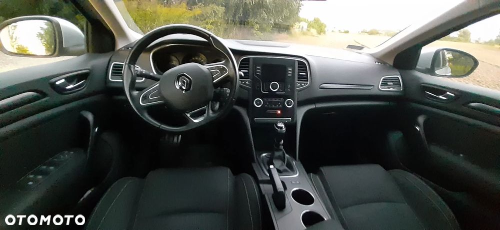 Renault Megane 1.6 SCe Zen - 18