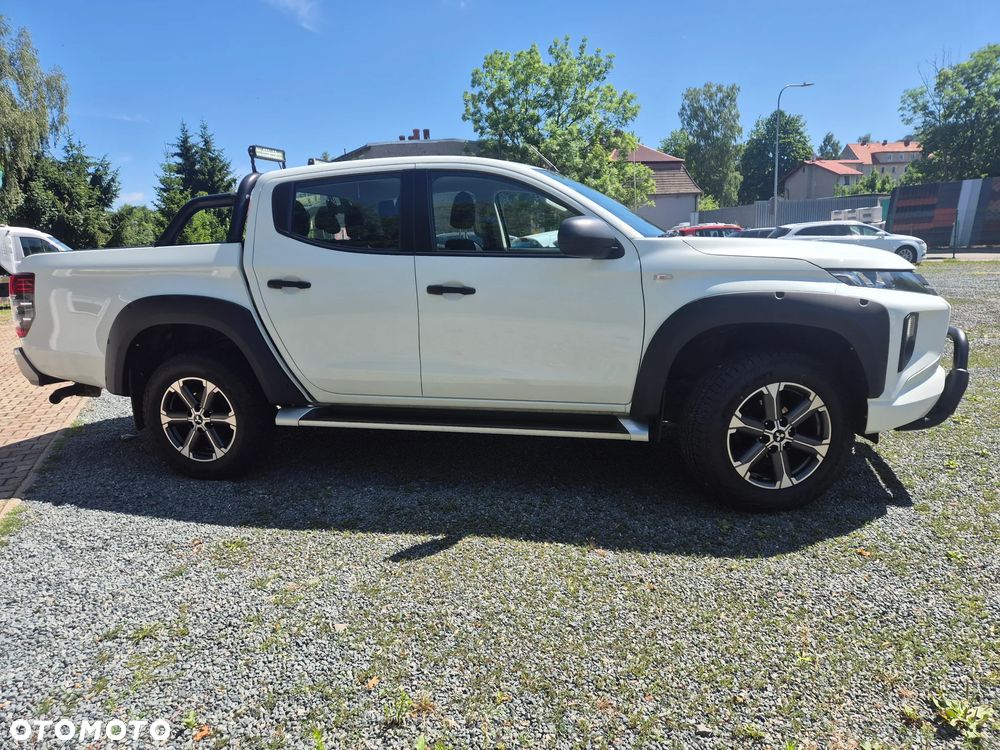 Mitsubishi L200 Pick Up 4x4 S&S Autm Double Cab Plus - 8