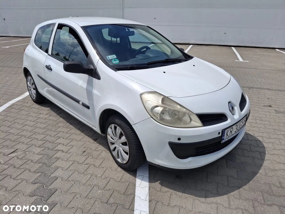 Renault Clio 1.2 16V Authentique - 3