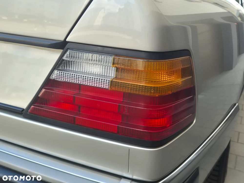 Mercedes-Benz W124 (1984-1993) - 20