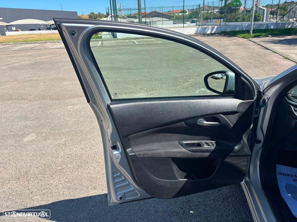 Fiat Tipo Station Wagon 1.3 M-Jet Lounge J17 - 19