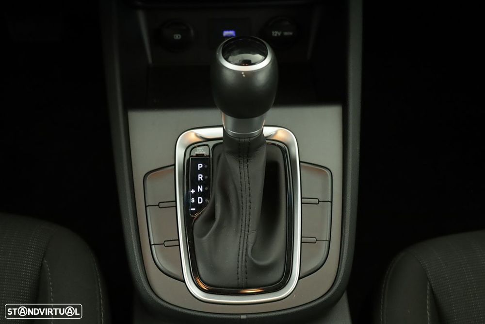 Hyundai Kauai 1.6 GDi HEV Premium - 13