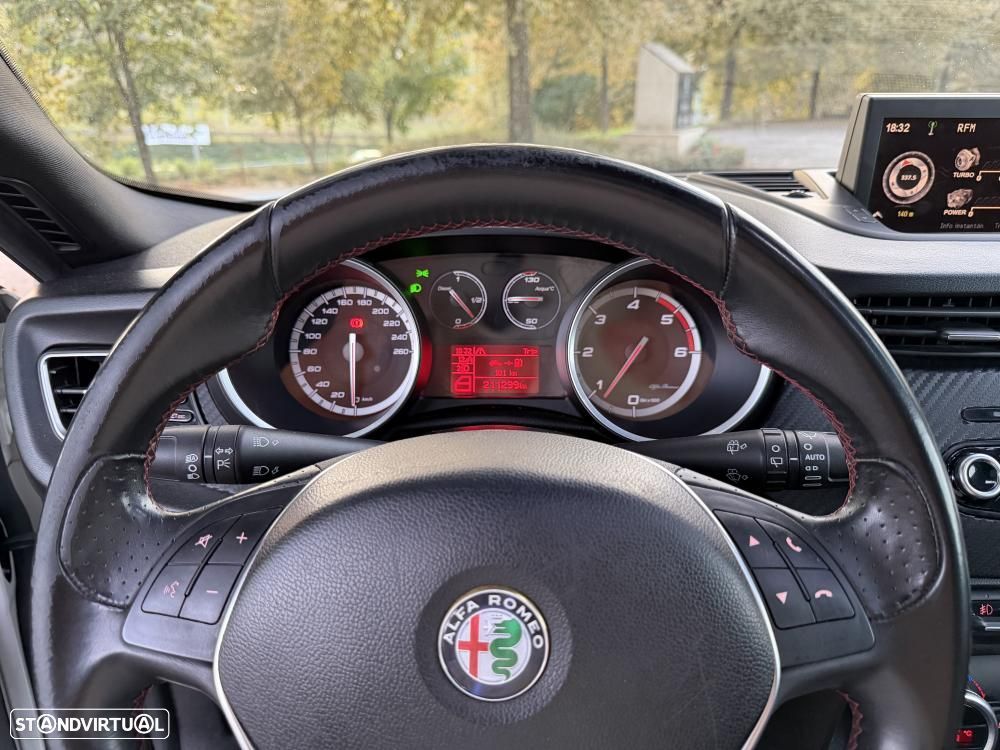 Alfa Romeo Giulietta 2.0 JTDM 16V Veloce - 18