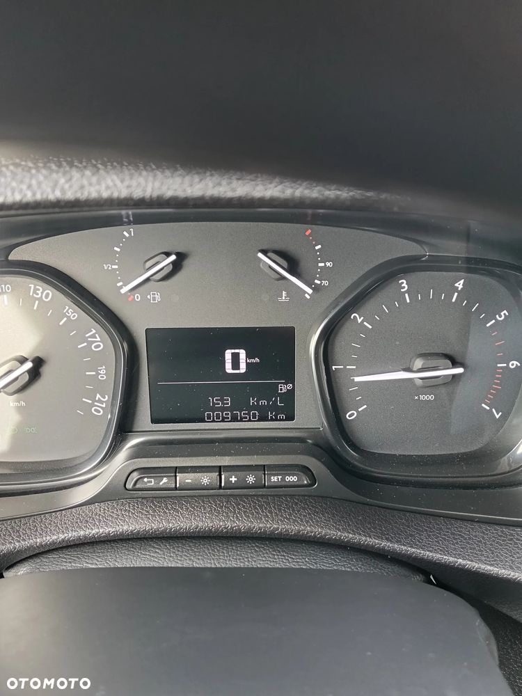 Opel Vivaro - 15
