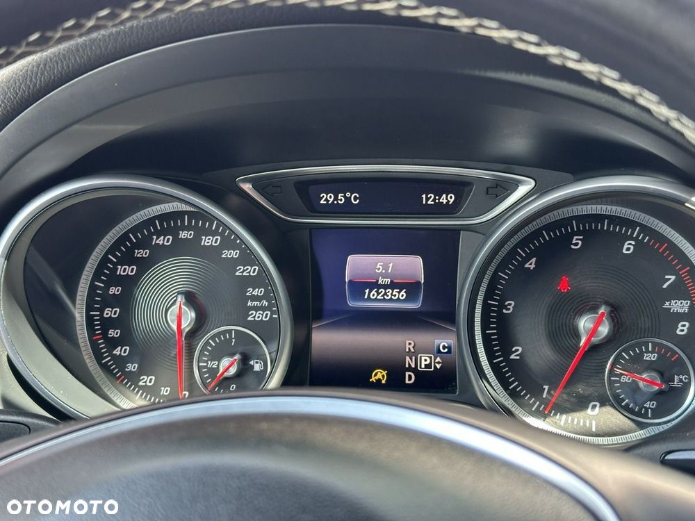 Mercedes-Benz CLA 220 4-Matic Urban - 22