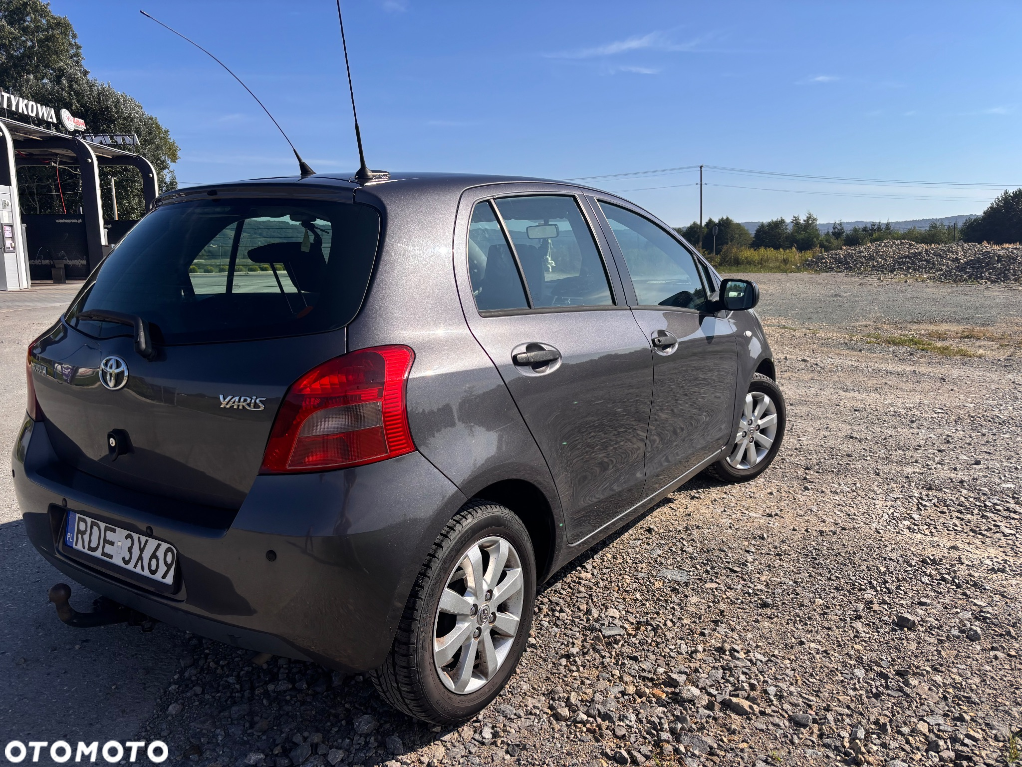 Toyota Yaris - 4