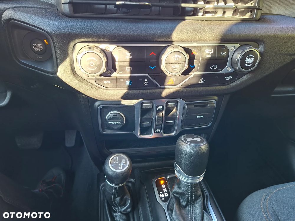 Jeep Wrangler 2.0 4xe Plug-In Hybrid Hardtop Sahara - 16