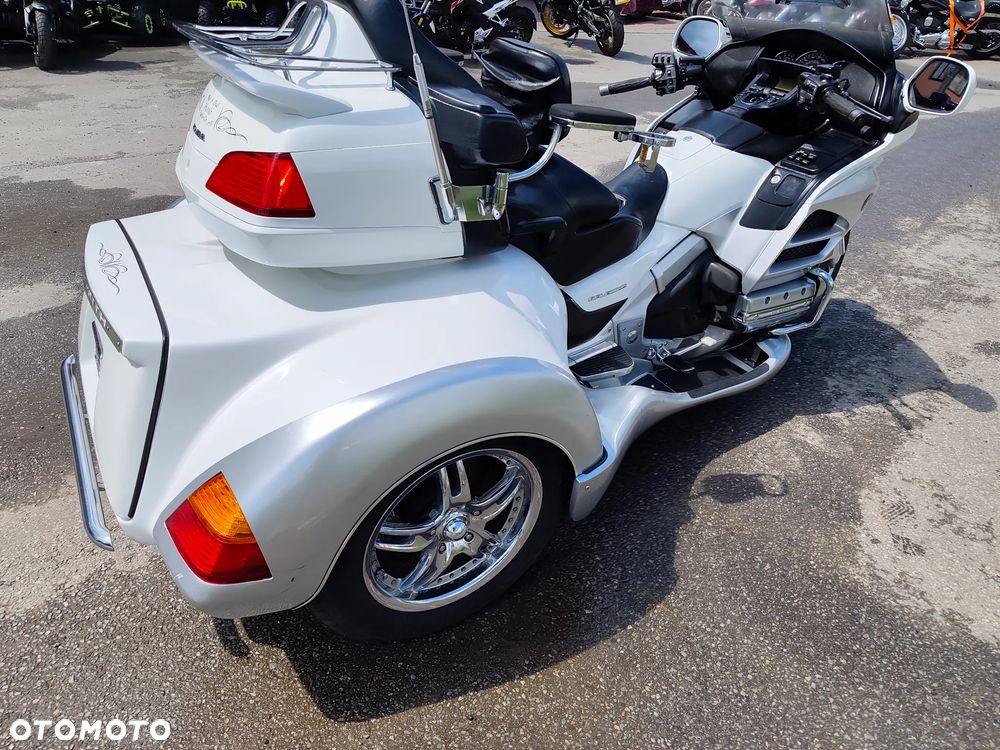 Honda GL - 12
