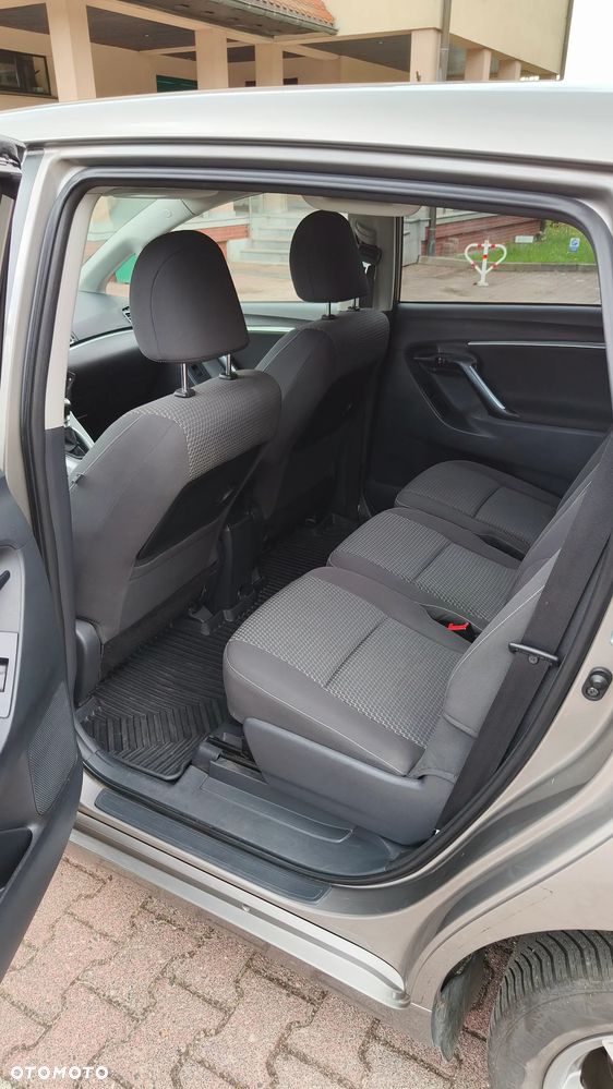Toyota Verso 1.6 D-4D Active 7os - 12