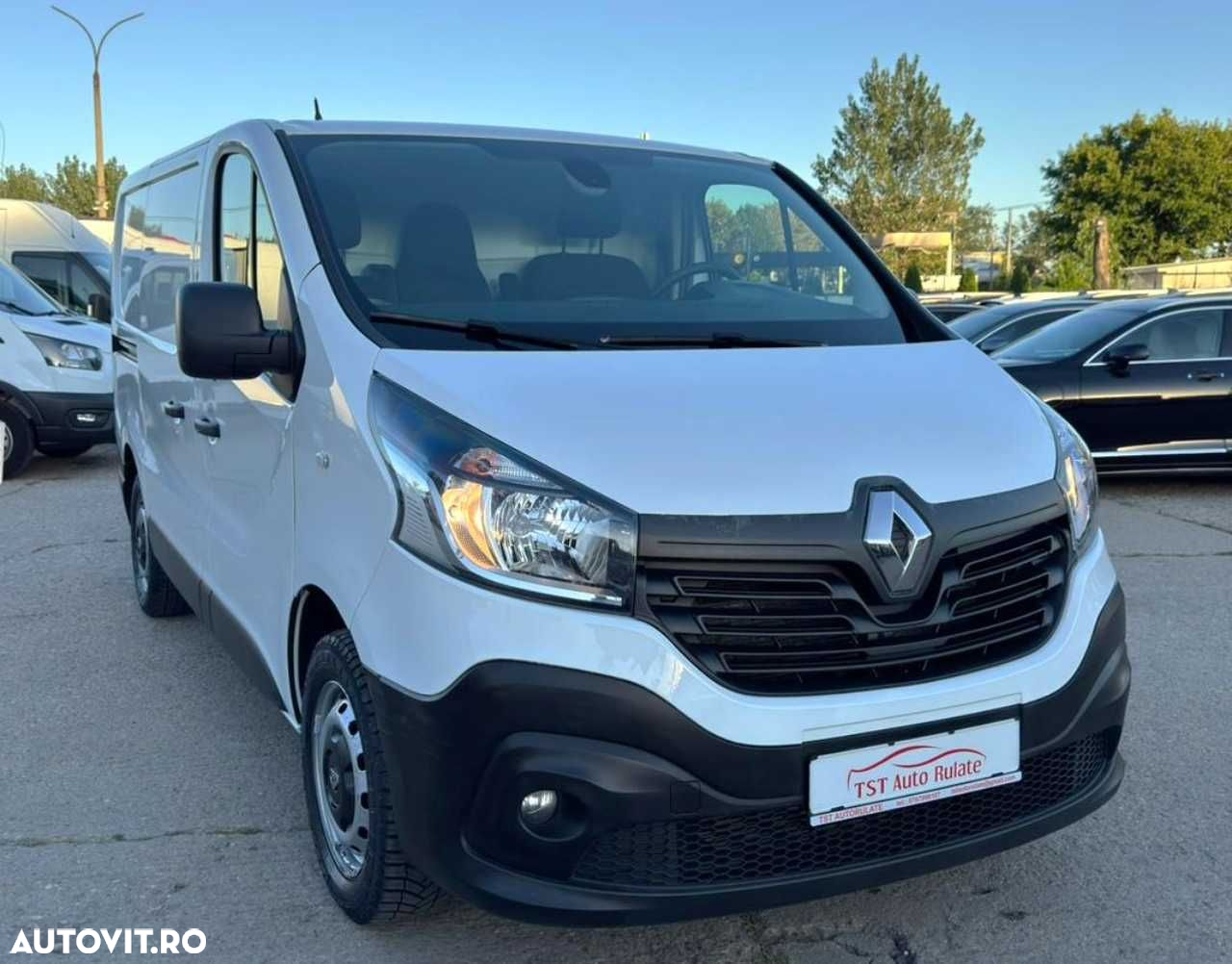 Renault TRAFIC L1H1 - 12