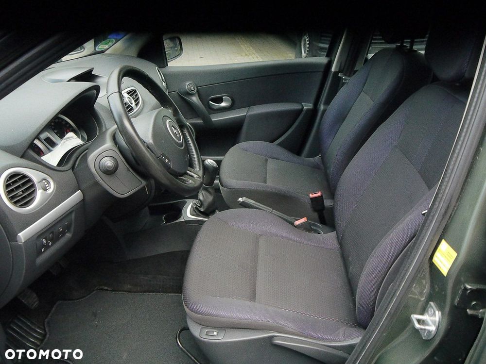 Renault Clio 1.2 16V TCE Alize Euro5 - 23